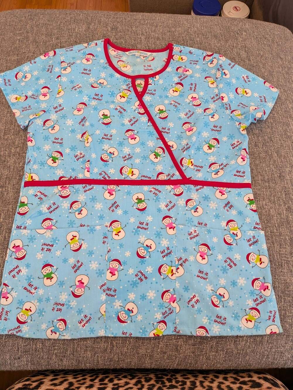 Scrubin.com Christmas Snowman Scrub Top Size XS Blue